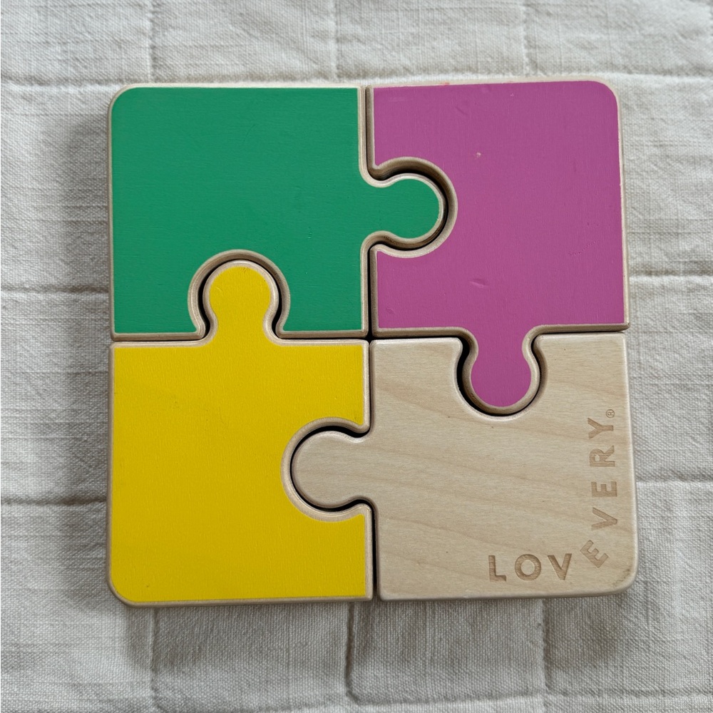 Lovevery Chunky Wooden Jigsaw Puzzle from “The Companion” Play Kit 22-24 months